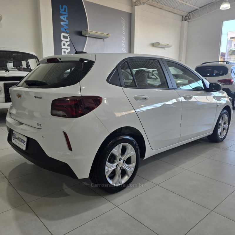 ONIX 1.0 LTZ 12V TURBO FLEX 4P MANUAL - 2025 - SANTA CRUZ DO SUL