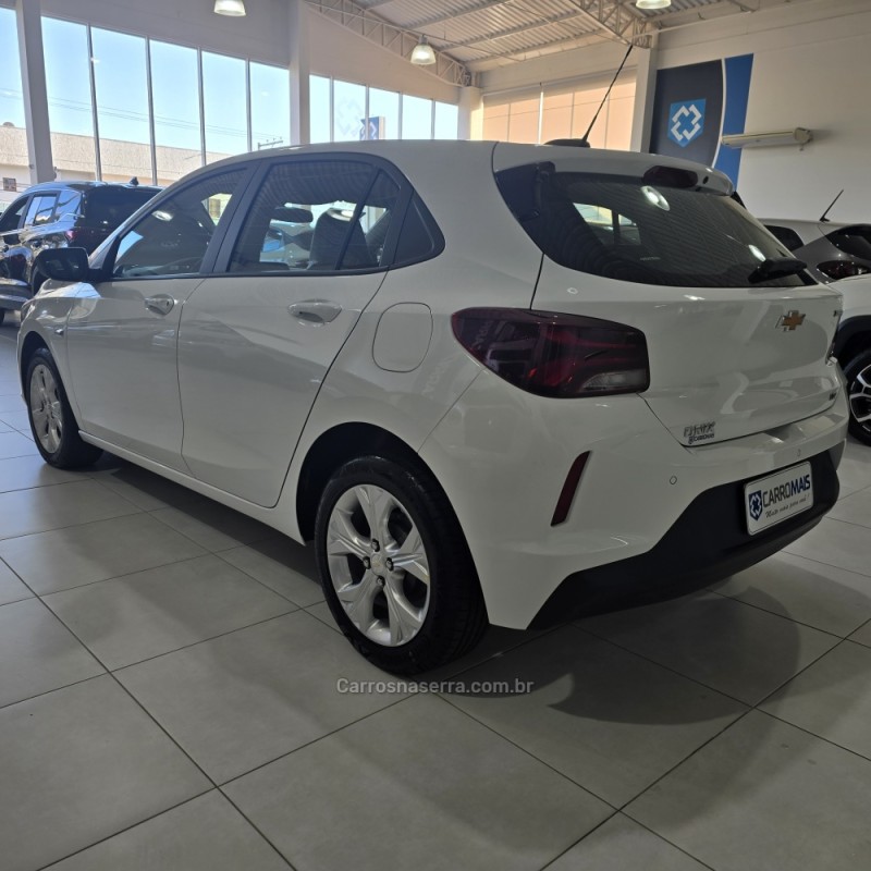 ONIX 1.0 LTZ 12V TURBO FLEX 4P MANUAL - 2025 - SANTA CRUZ DO SUL