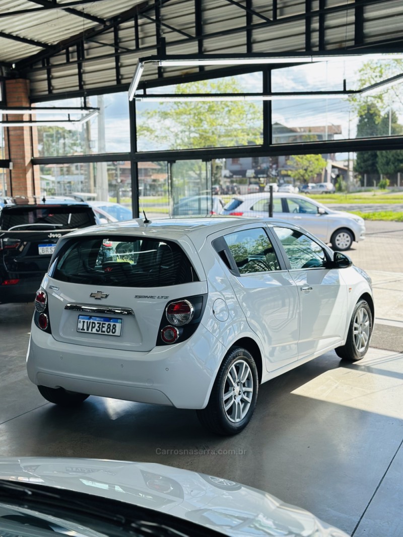 SONIC 1.6 LTZ 16V FLEX 4P AUTOMÁTICO - 2014 - CANELA