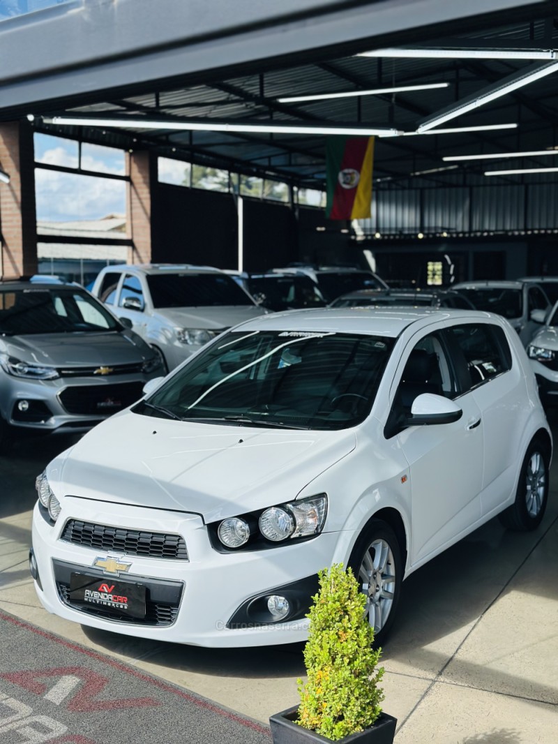 sonic 1.6 ltz 16v flex 4p automatico 2014 canela