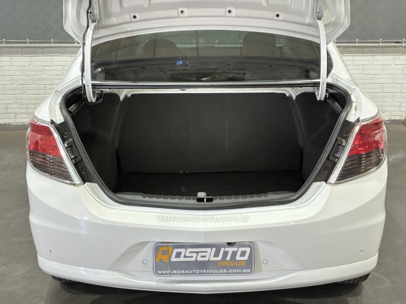 PRISMA 1.4 MPFI LT 8V FLEX 4P MANUAL - 2016 - VENâNCIO AIRES