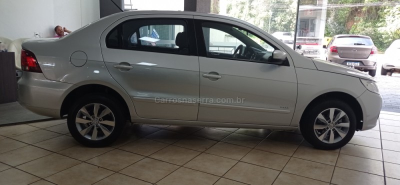 VOYAGE 1.0 MI TRENDLINE 8V FLEX 4P MANUAL - 2013 - CAXIAS DO SUL
