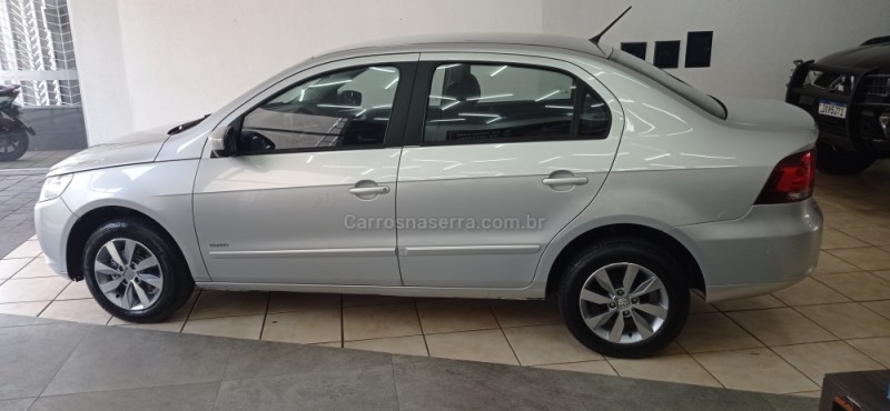VOYAGE 1.0 MI TRENDLINE 8V FLEX 4P MANUAL - 2013 - CAXIAS DO SUL