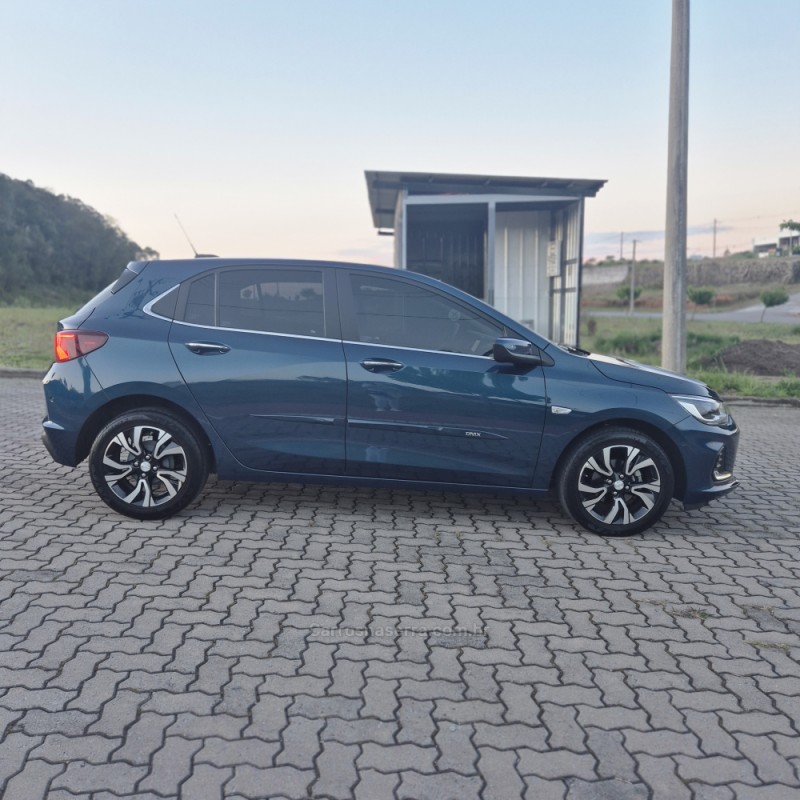 ONIX 1.0 PREMIER II 12V TURBO FLEX 4P AUTOMÁTICO - 2024 - FLORES DA CUNHA