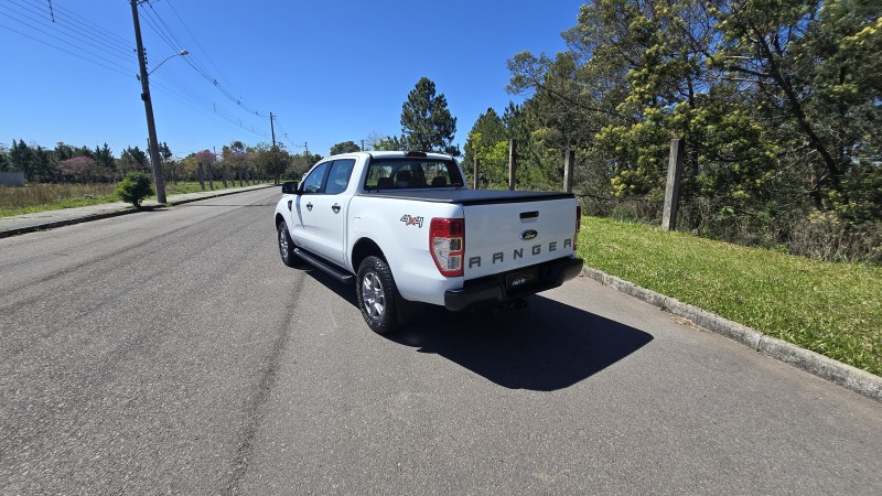 RANGER 2.2 XLS 4X4 CD 16V DIESEL 4P MANUAL - 2017 - BENTO GONçALVES