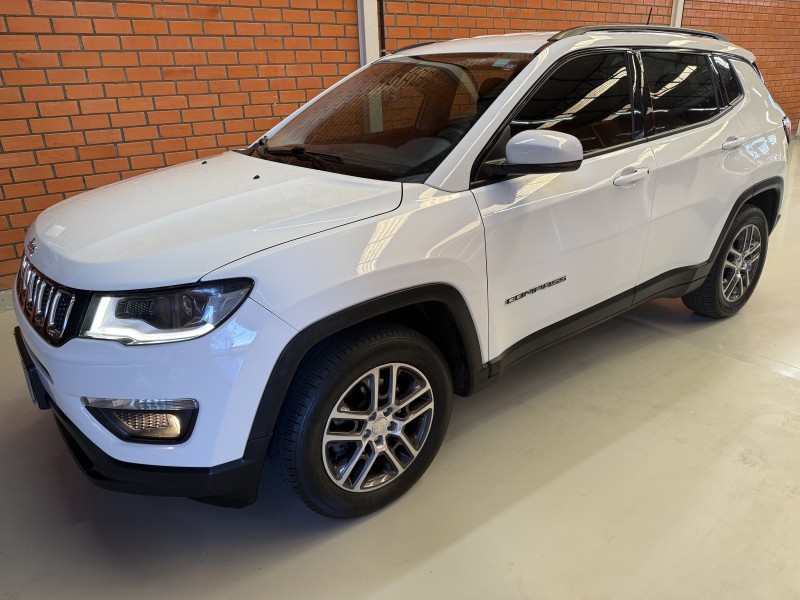COMPASS 2.0 16V FLEX SPORT AUTOMÁTICO