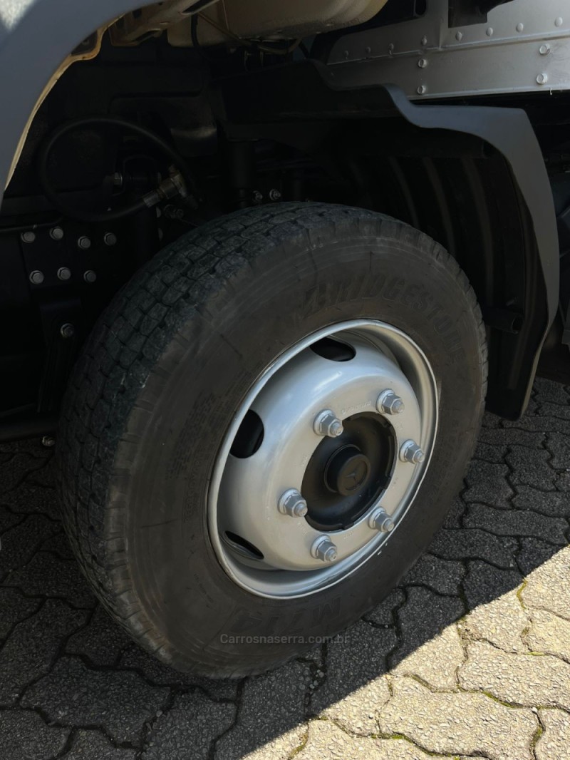 ACCELO 815  - 2013 - GARIBALDI