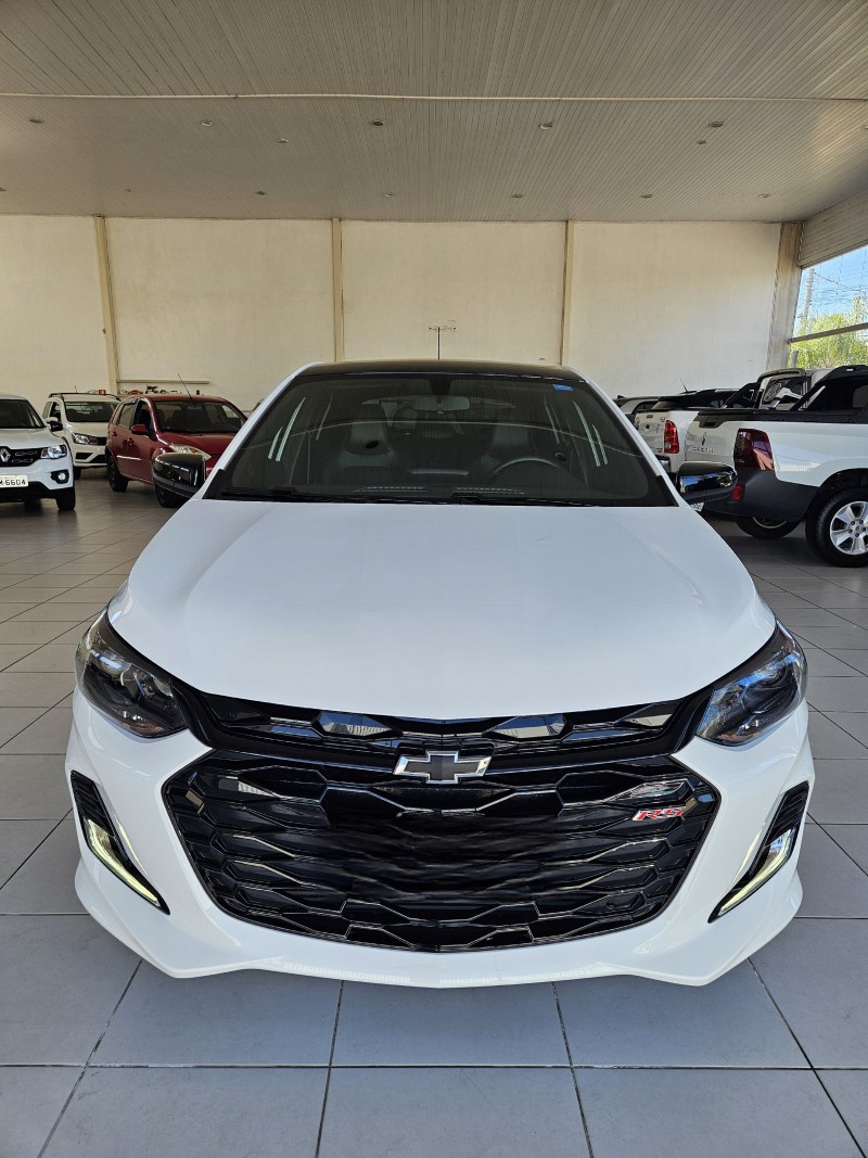 onix 1.0 hatch rs 12v turbo 4p automatico 2023 farroupilha