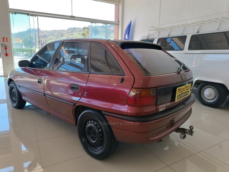ASTRA 2.0 MPFI 8V GASOLINA 4P MANUAL - 1995 - NOVA PETRóPOLIS