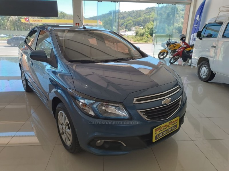 PRISMA 1.4 MPFI LTZ 8V FLEX 4P MANUAL - 2015 - NOVA PETRóPOLIS