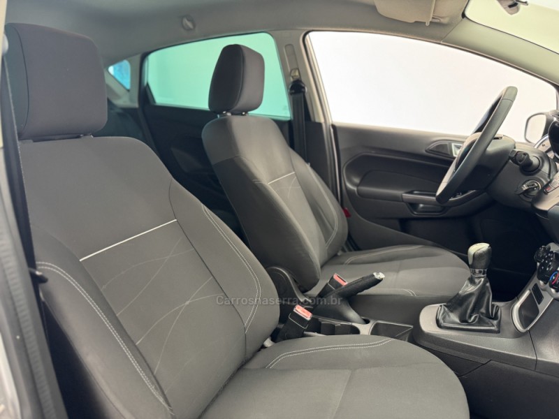 FIESTA 1.5 SE HATCH 16V FLEX 4P MANUAL - 2016 - CARLOS BARBOSA