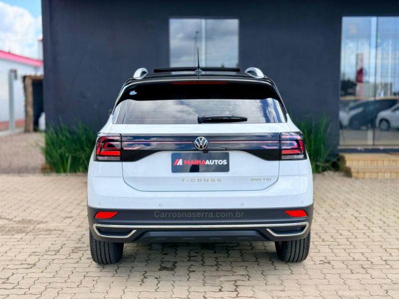 T-CROSS 1.4 HIGHLINE TSI 16V FLEX 4P AUTOMÁTICO - 2022 - TORRES