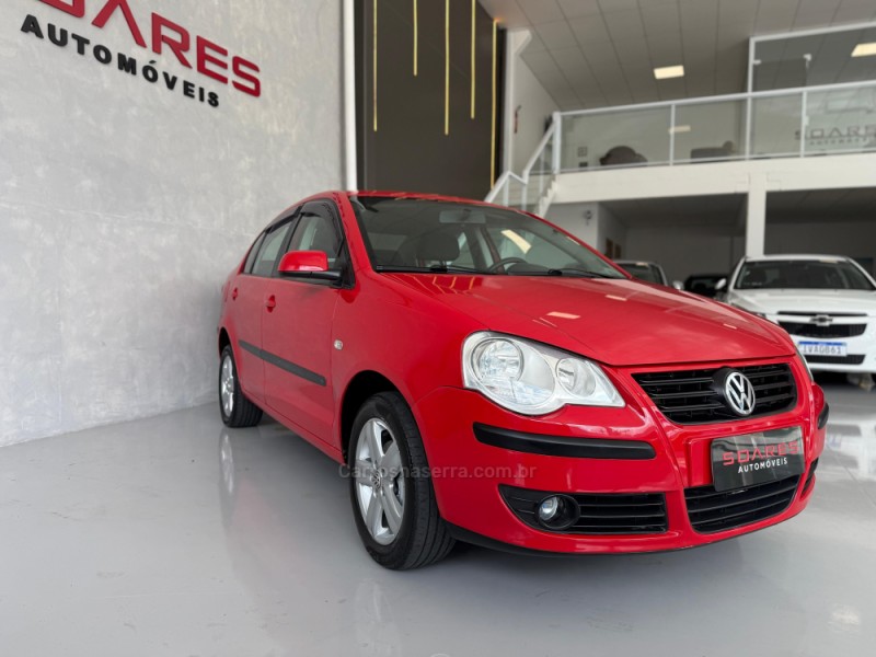 POLO SEDAN 1.6 8V GASOLINA 4P MANUAL - 2009 - NOVO HAMBURGO