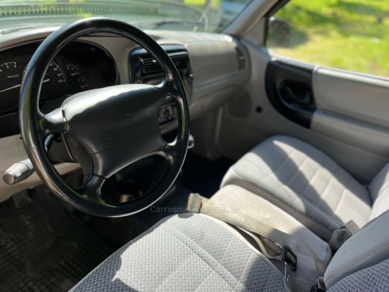 RANGER 2.5 XL 4X4 CS 8V DIESEL 2P MANUAL - 2000 - BENTO GONçALVES