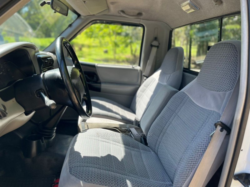 RANGER 2.5 XL 4X4 CS 8V DIESEL 2P MANUAL - 2000 - BENTO GONçALVES