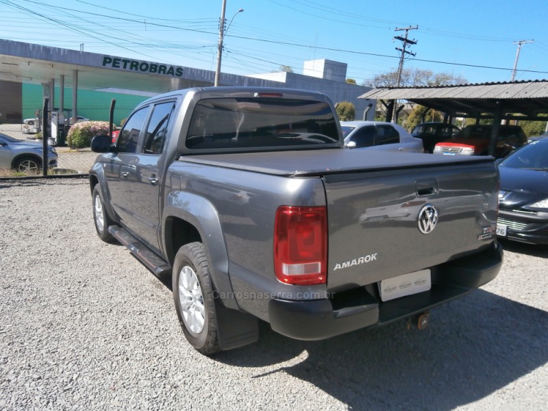 AMAROK 2.0 TRENDLINE 4X4 CD 16V TURBO INTERCOOLER DIESEL 4P AUTOMÁTICO - 2018 - FARROUPILHA