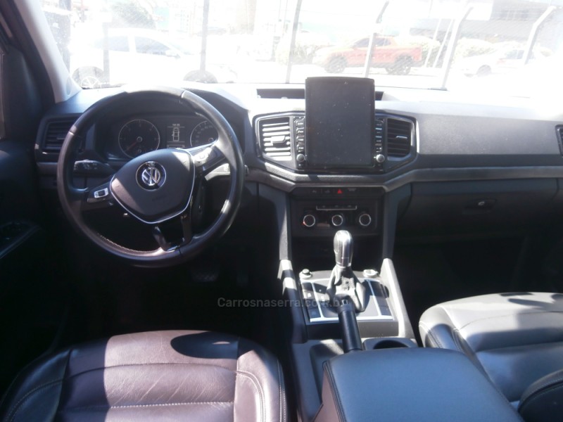 AMAROK 2.0 TRENDLINE 4X4 CD 16V TURBO INTERCOOLER DIESEL 4P AUTOMÁTICO - 2018 - FARROUPILHA