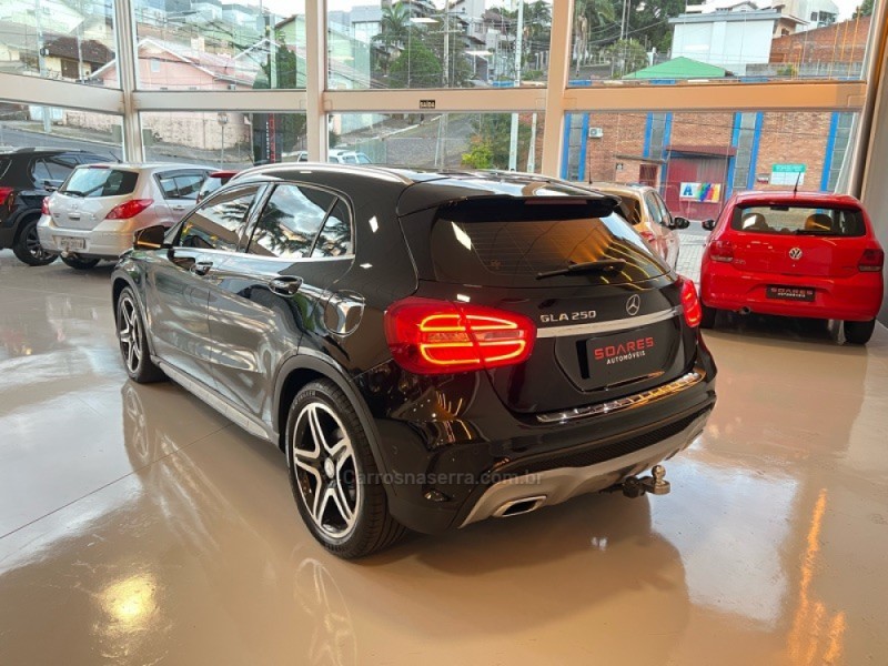 GLA 250 2.0 SPORT 16V TURBO 4X2 4P AUTOMÁTICA - 2016 - NOVO HAMBURGO