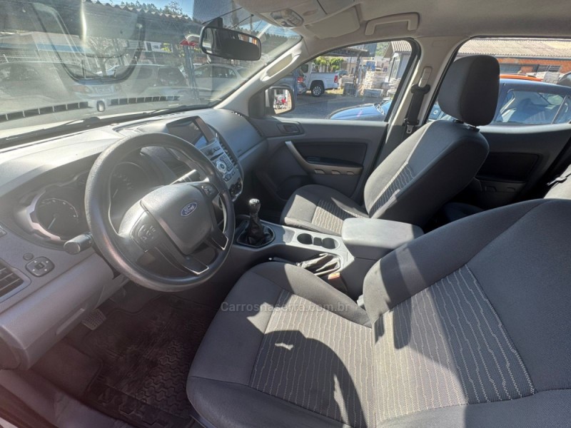 RANGER 2.5 XLS 4X2 CD 16V FLEX 4P MANUAL - 2015 - IGREJINHA