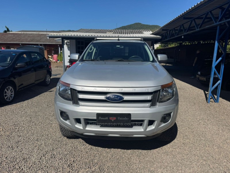 RANGER 2.5 XLS 4X2 CD 16V FLEX 4P MANUAL - 2015 - IGREJINHA