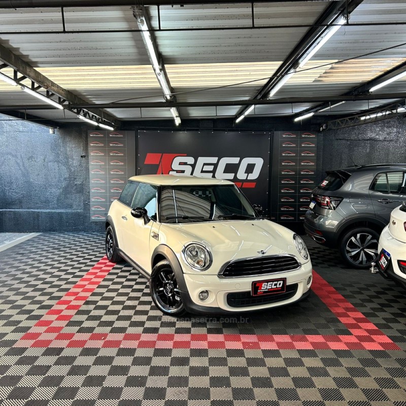ONE 1.6 16V GASOLINA 2P MANUAL - 2011 - PASSO FUNDO