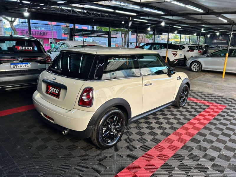 ONE 1.6 16V GASOLINA 2P MANUAL - 2011 - PASSO FUNDO