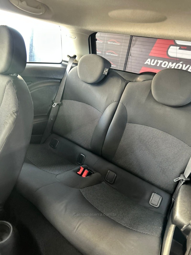 ONE 1.6 16V GASOLINA 2P MANUAL - 2011 - PASSO FUNDO