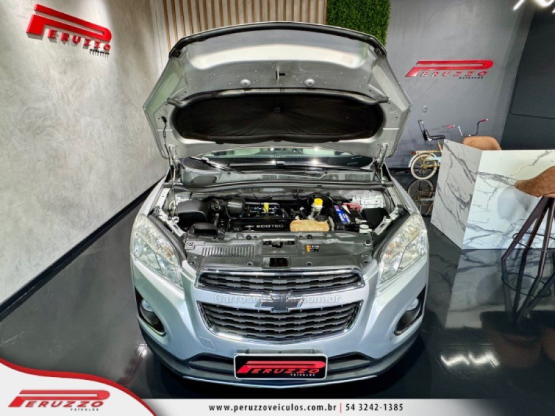 TRACKER 1.8 MPFI LTZ 4X2 16V FLEX 4P AUTOMÁTICO - 2014 - NOVA PRATA