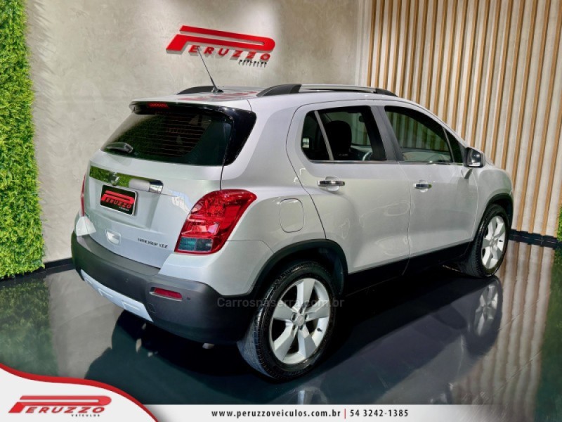 TRACKER 1.8 MPFI LTZ 4X2 16V FLEX 4P AUTOMÁTICO - 2014 - NOVA PRATA