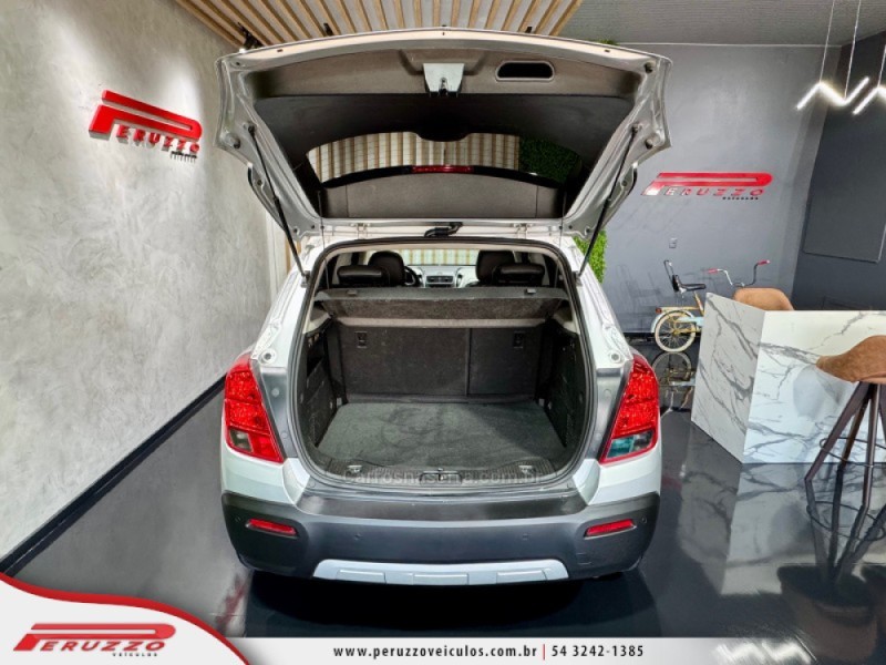 TRACKER 1.8 MPFI LTZ 4X2 16V FLEX 4P AUTOMÁTICO - 2014 - NOVA PRATA