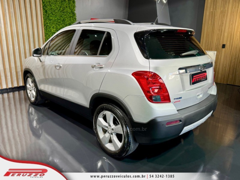 TRACKER 1.8 MPFI LTZ 4X2 16V FLEX 4P AUTOMÁTICO - 2014 - NOVA PRATA