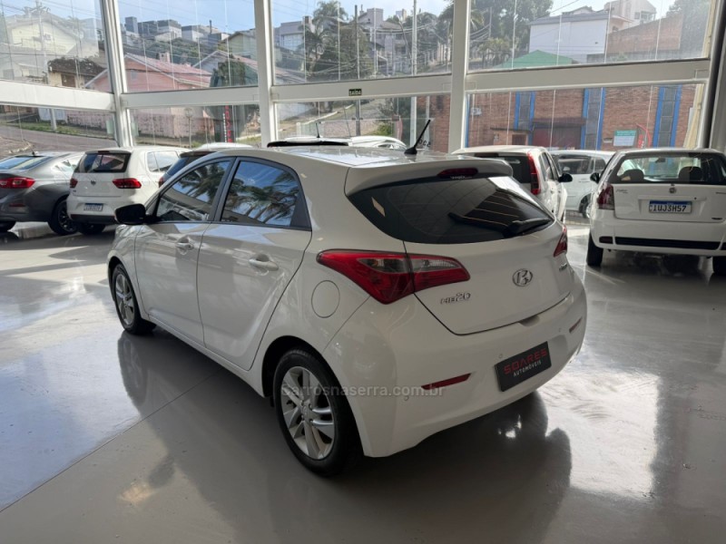 HB20 1.6 PREMIUM 16V FLEX 4P MANUAL - 2013 - NOVO HAMBURGO