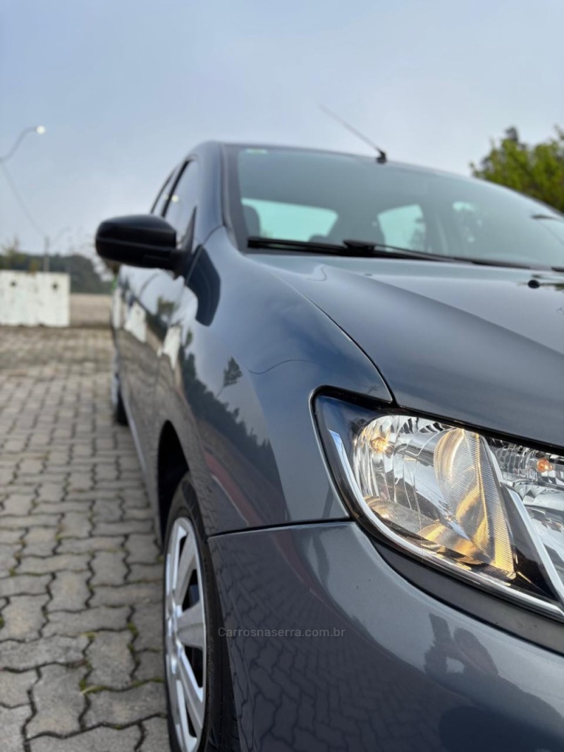 LOGAN 1.0 AUTHENTIQUE 16V FLEX 4P MANUAL - 2015 - CAXIAS DO SUL