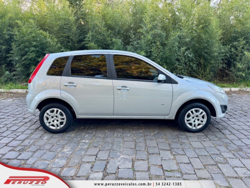 FIESTA 1.6 ROCAM HATCH 8V FLEX 4P MANUAL - 2014 - NOVA PRATA