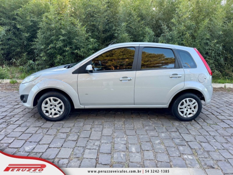 FIESTA 1.6 ROCAM HATCH 8V FLEX 4P MANUAL - 2014 - NOVA PRATA