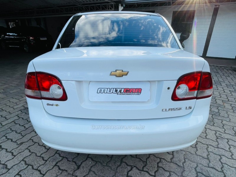 CLASSIC 1.0 MPFI LS 8V FLEX 4P MANUAL - 2016 - CAMPO BOM