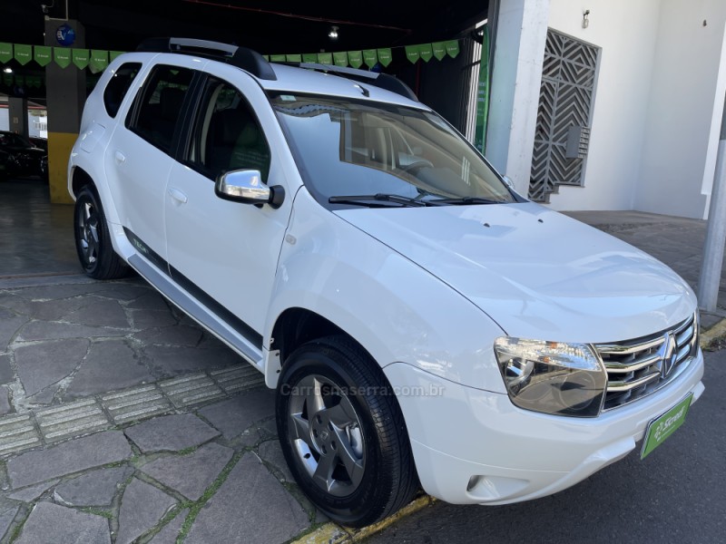 DUSTER 1.6 TECH ROAD 4X2 16V FLEX 4P MANUAL - 2014 - BENTO GONçALVES
