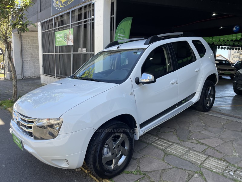 DUSTER 1.6 TECH ROAD 4X2 16V FLEX 4P MANUAL - 2014 - BENTO GONçALVES
