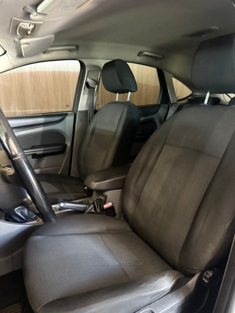 FOCUS 1.6 SE 16V FLEX 4P MANUAL - 2013 - LAJEADO