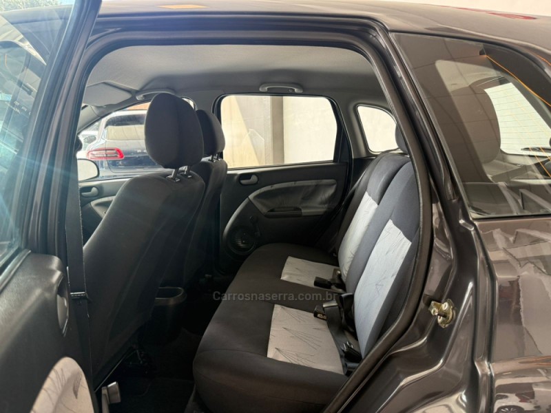 FIESTA 1.6 MPI CLASS 8V GASOLINA 4P MANUAL - 2009 - NOVO HAMBURGO