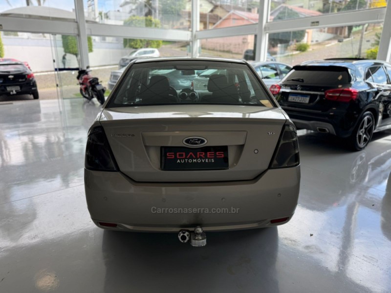 FIESTA 1.6 MPI CLASS SEDAN 8V FLEX 4P MANUAL - 2012 - NOVO HAMBURGO