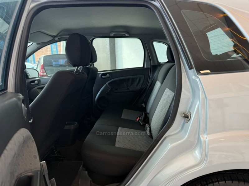 FIESTA 1.6 MPI CLASS HATCH 8V FLEX 4P MANUAL - 2011 - NOVO HAMBURGO
