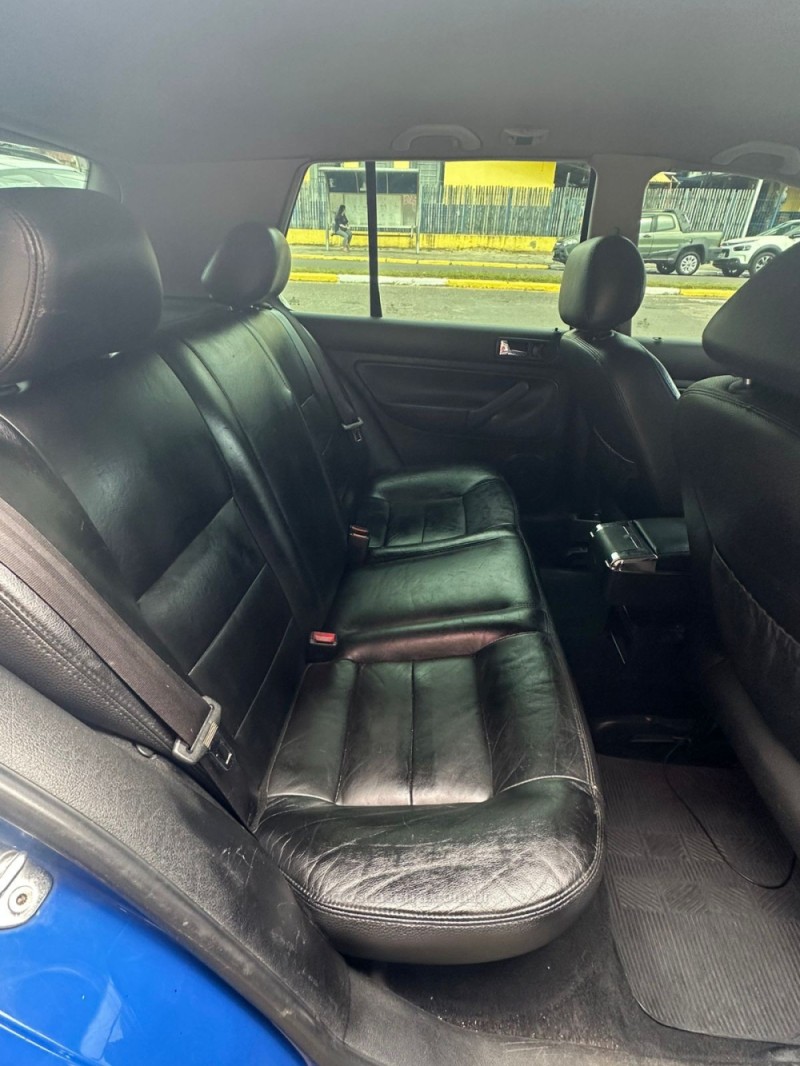 GOLF 1.6 MI PLUS 8V GASOLINA 4P MANUAL - 2001 - PAROBé