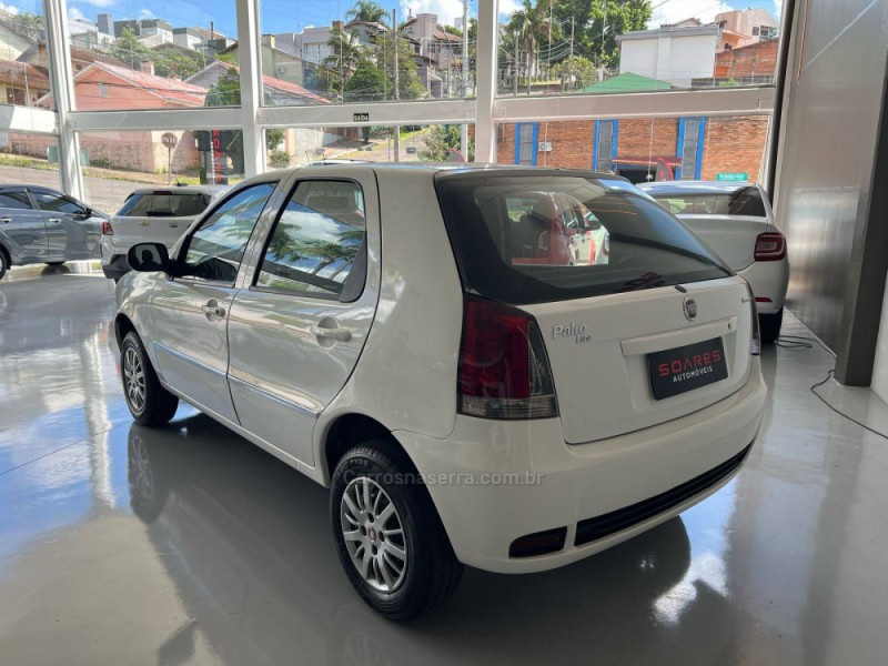 PALIO 1.0 MPI FIRE CELEBRATION 8V FLEX 4P MANUAL - 2014 - NOVO HAMBURGO