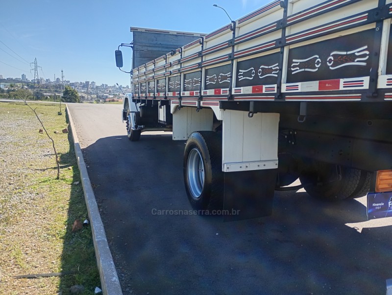 L-1620  - 2000 - FARROUPILHA