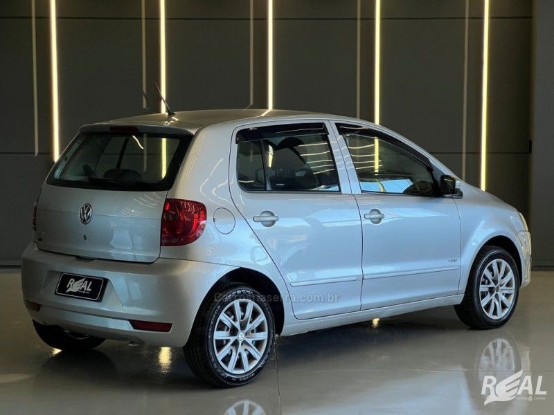 FOX 1.0 MI 8V FLEX 4P MANUAL - 2011 - SAPIRANGA