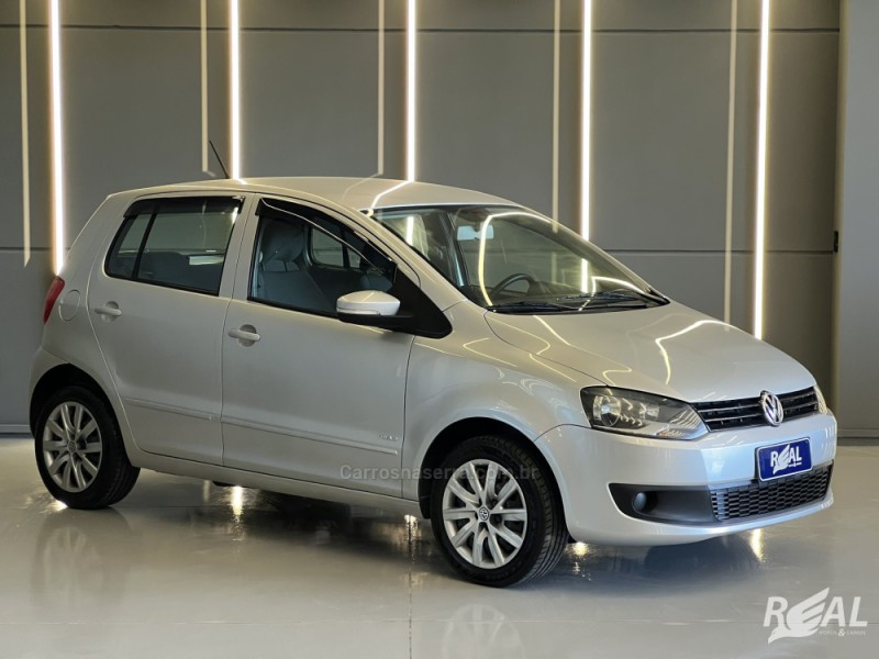 FOX 1.0 MI 8V FLEX 4P MANUAL - 2011 - SAPIRANGA