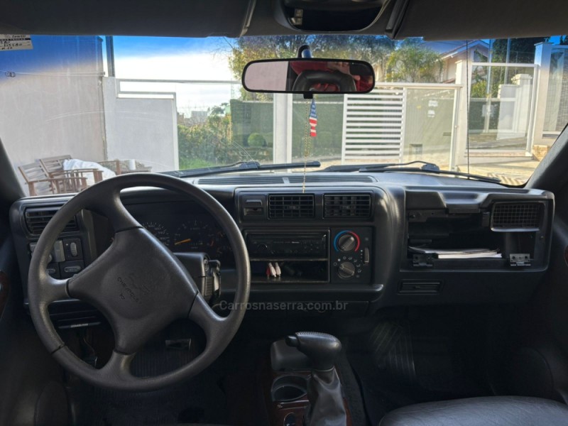 BLAZER 4.3 SFI DLX EXECUTIVE 4X2 V6 12V GASOLINA 4P AUTOMÁTICO - 1998 - FLORES DA CUNHA