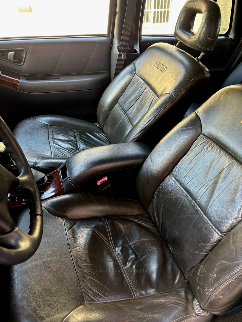 BLAZER 4.3 SFI DLX EXECUTIVE 4X2 V6 12V GASOLINA 4P AUTOMÁTICO - 1998 - CAXIAS DO SUL