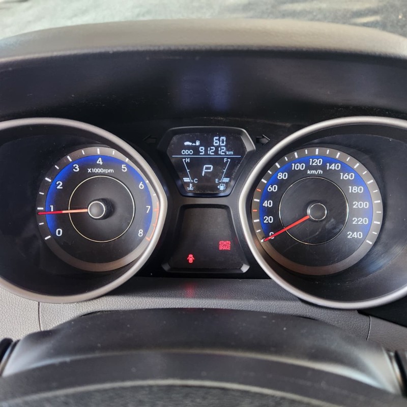 ELANTRA 1.8 GLS 16V GASOLINA 4P AUTOMÁTICO - 2012 - CAXIAS DO SUL